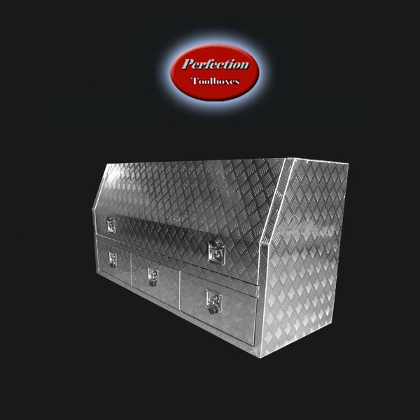 toolbox with 3 drawers